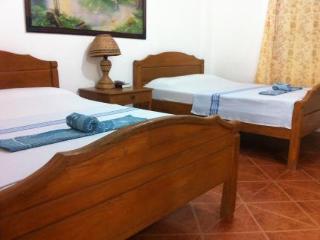 Villa Criselda Resort Balabag  Екстериор снимка